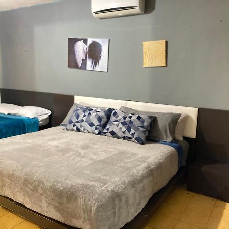 Apartamento con cochera centro de la ciudad. La Paz Exterior foto